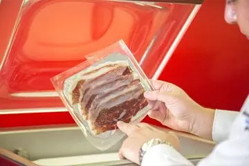 I vantaggi del vuoto per tappe delle nuove confezionatrici